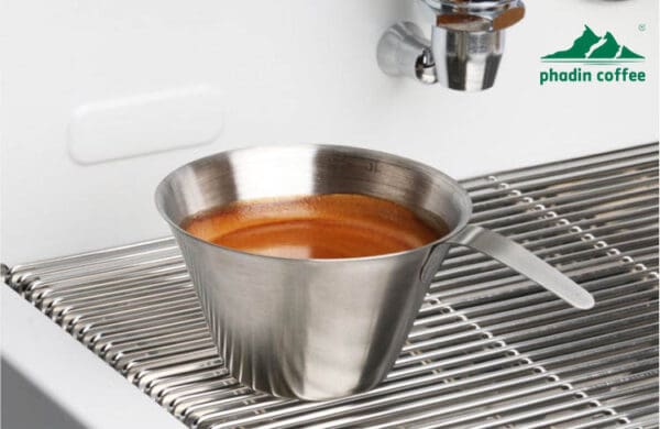 Cốc đong kim loại dùng cho máy pha cà phê Espresso – chất liệu thép không gỉ 304, có vạch chia, dung tích 100ml