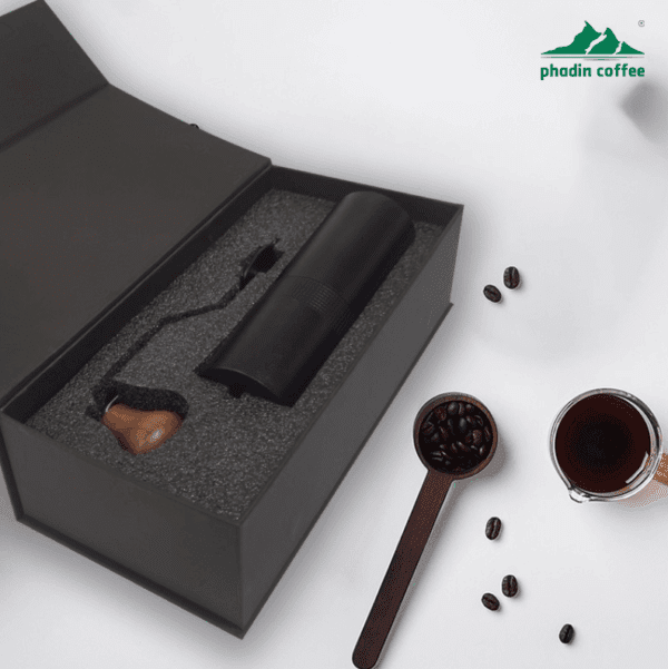 Máy xay cà phê cầm tay mini – thiết kế lưới chống trượt, lưỡi nghiền bằng thép không gỉ, có thể điều chỉnh độ mịn, tay quay có thể gập gọn, tiện m...