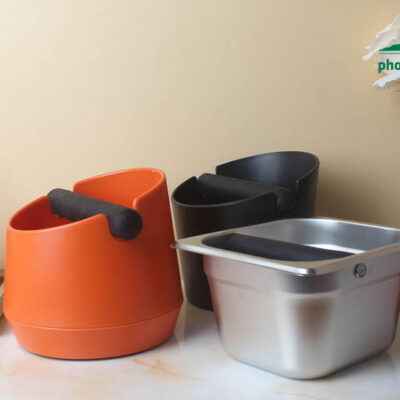 Thùng gõ bã cà phê chuyên dụng – chất liệu nhựa, dùng cho máy pha cà phê gia đình hoặc thương mại, hỗ trợ loại bỏ bã cà phê nhanh chóng và tiện lợi