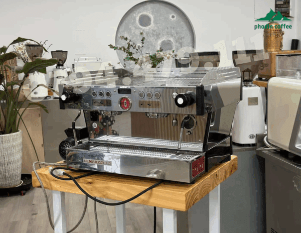 Máy pha cà phê La Marzocco Linea PB 2 Group AV cũ