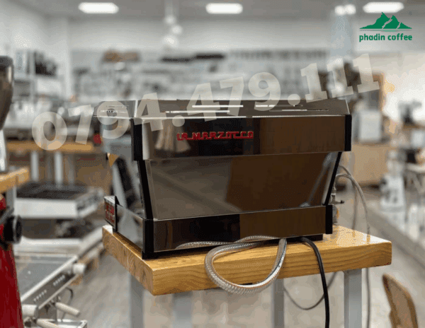 Máy pha cà phê La Marzocco Linea PB 2 Group AV cũ