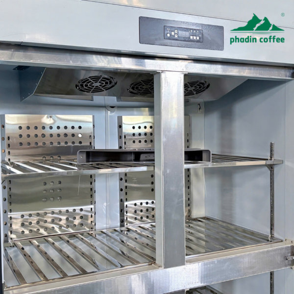 Tủ đông 4 cánh inox 201 quạt lạnh Lightcool LS-1200F