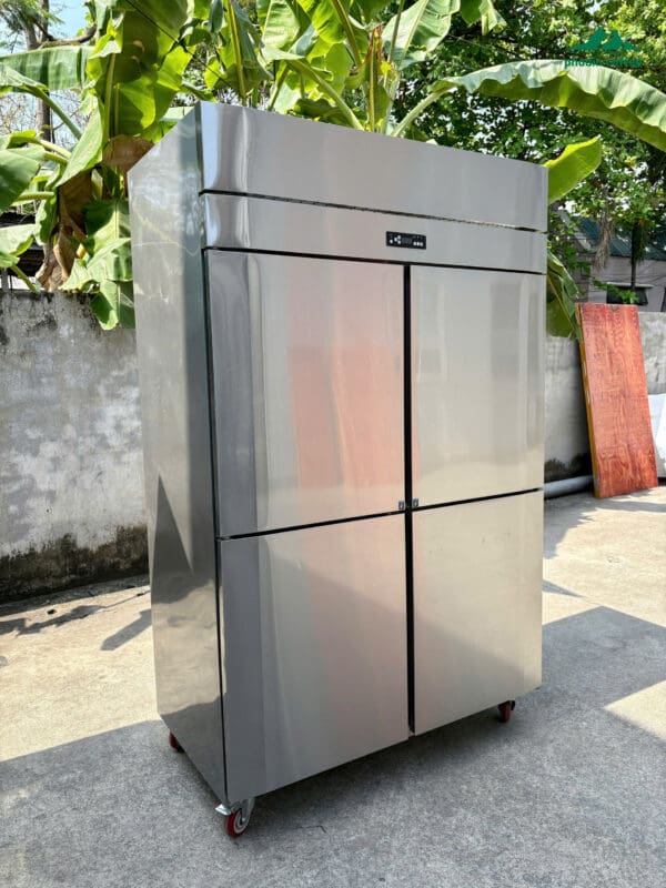 Tủ đông 4 cánh inox 403 quạt lạnh Lightcool LS-1200F