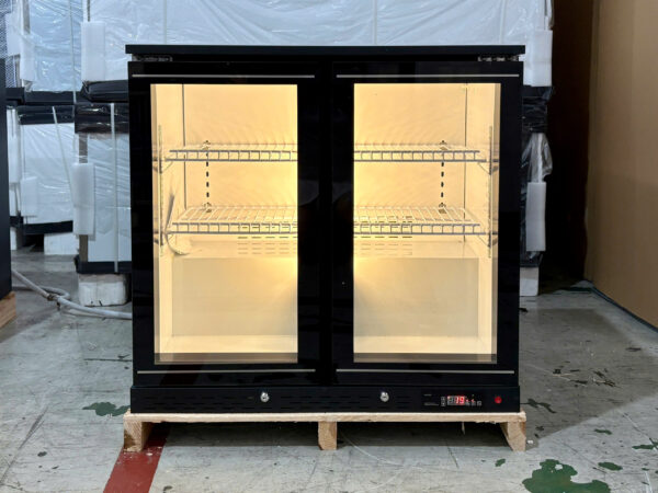 Tủ mát quầy bar cửa kính LIGHTCOOL LS-900